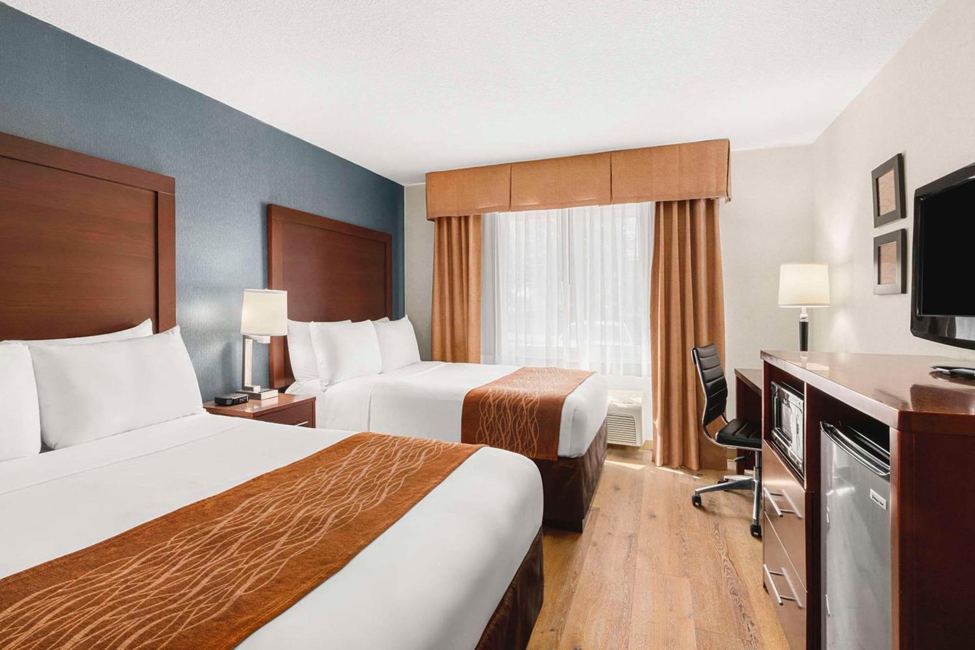 Comfort Inn & Suites Vancouver Downtown City Center Exterior photo