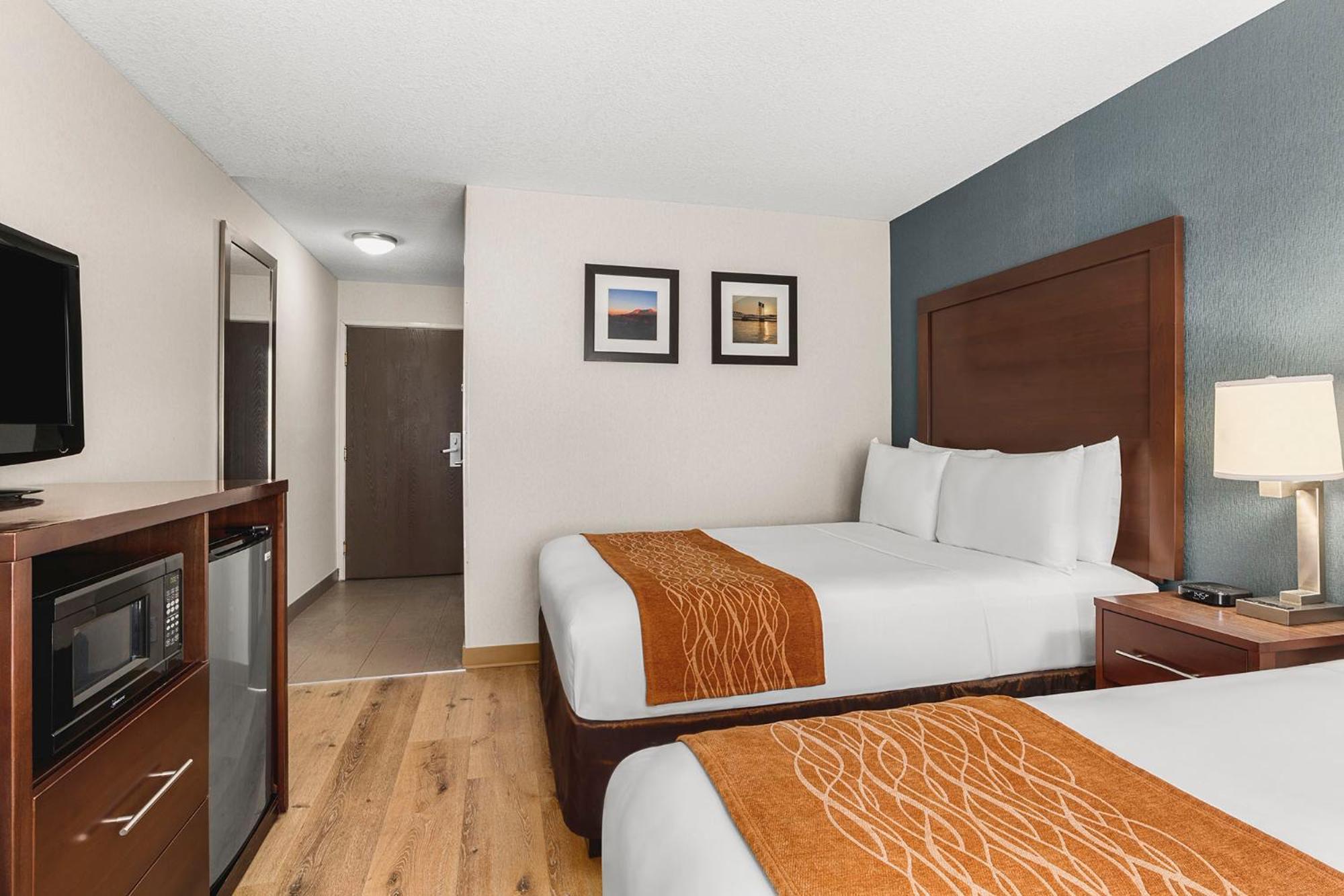 Comfort Inn & Suites Vancouver Downtown City Center Exterior photo