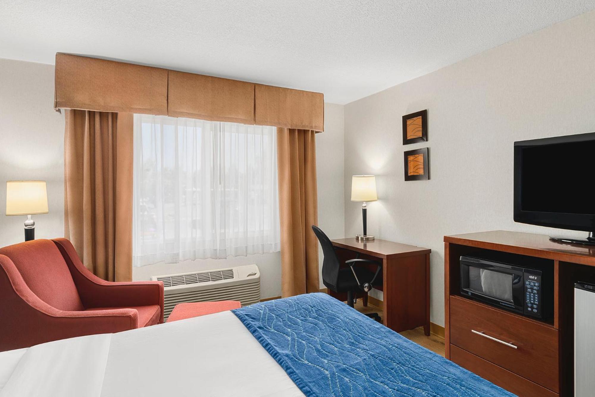 Comfort Inn & Suites Vancouver Downtown City Center Exterior photo