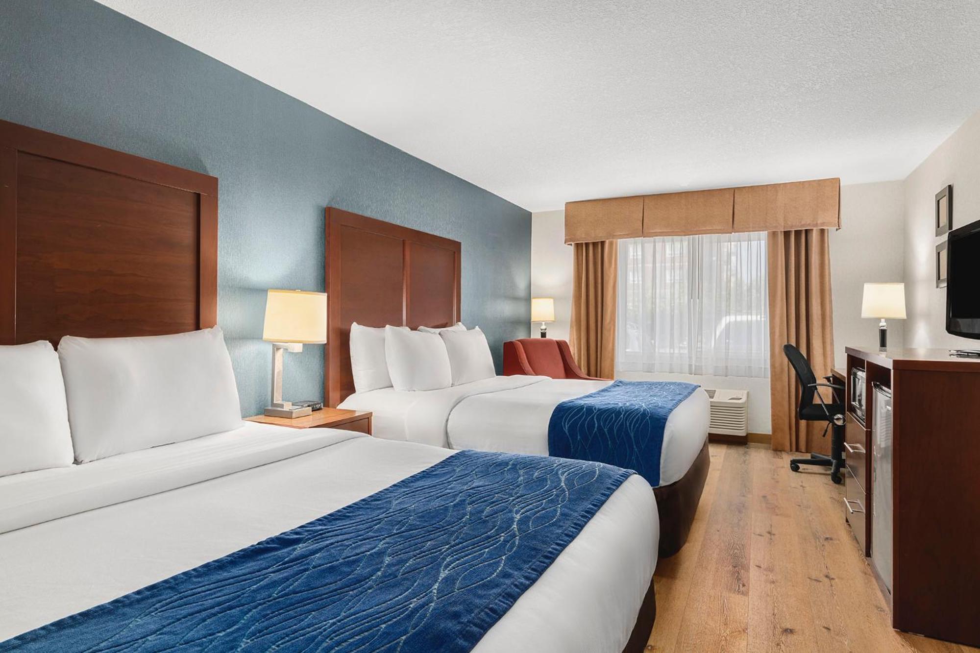 Comfort Inn & Suites Vancouver Downtown City Center Exterior photo