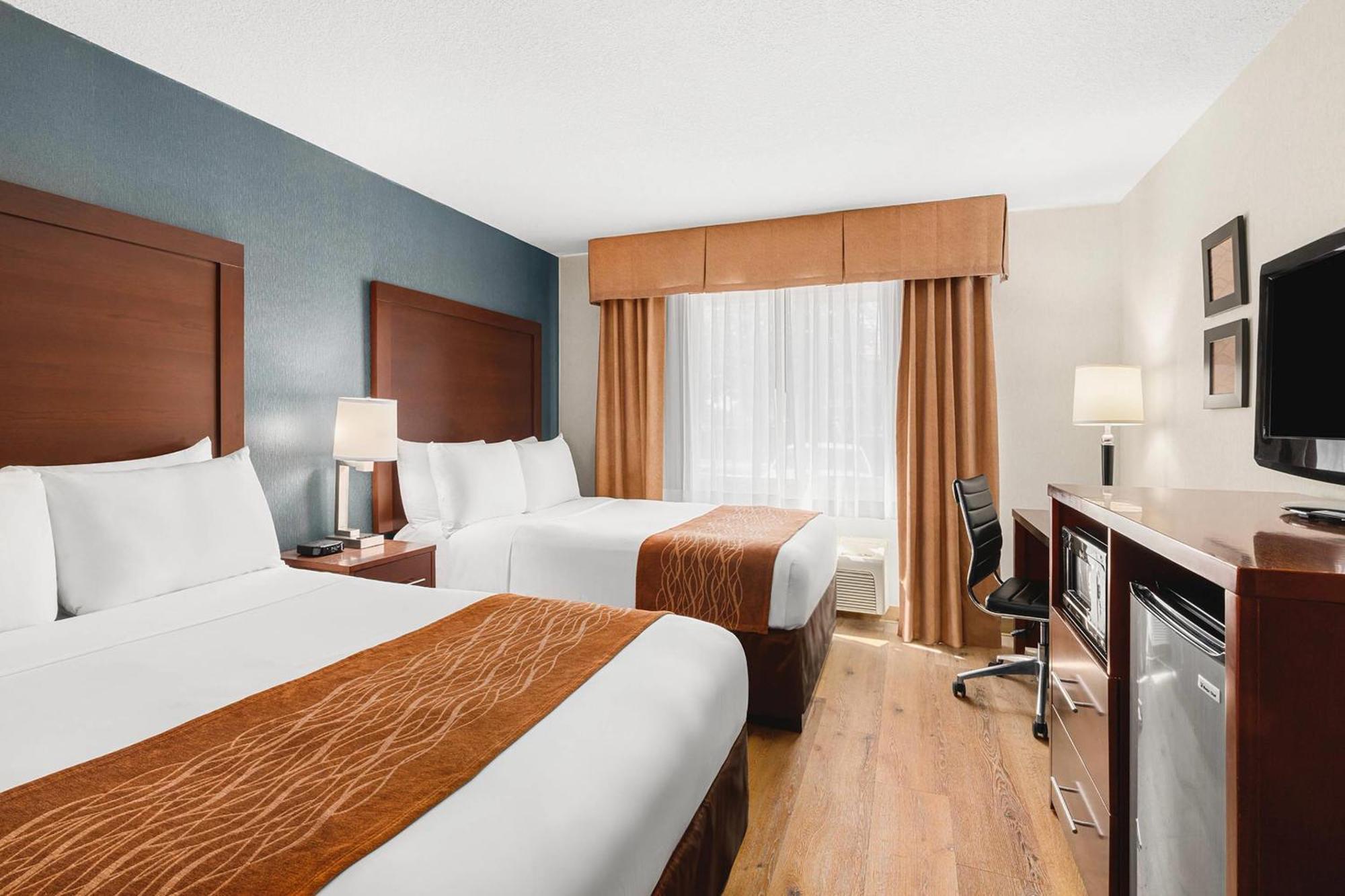 Comfort Inn & Suites Vancouver Downtown City Center Exterior photo