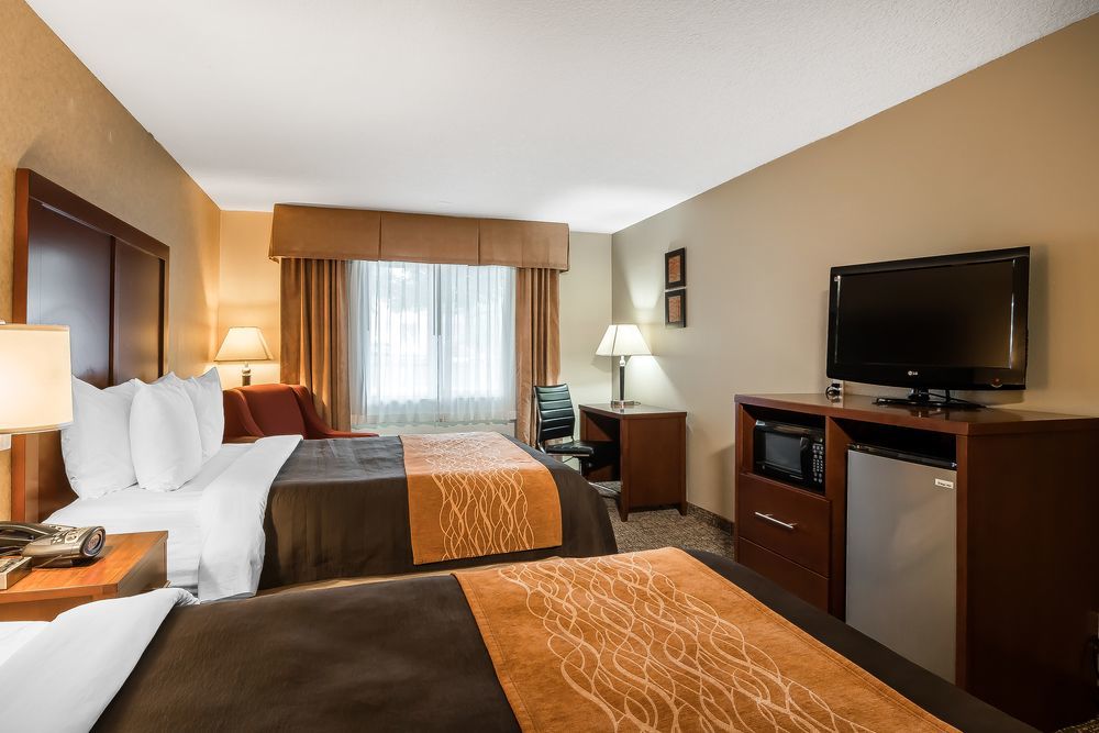 Comfort Inn & Suites Vancouver Downtown City Center Exterior photo